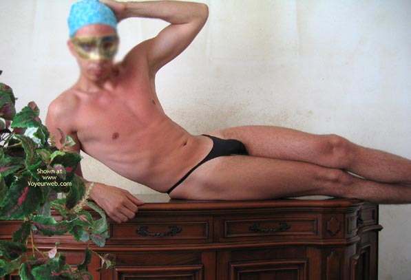 Pic #1M* Elvis Solo A Casa