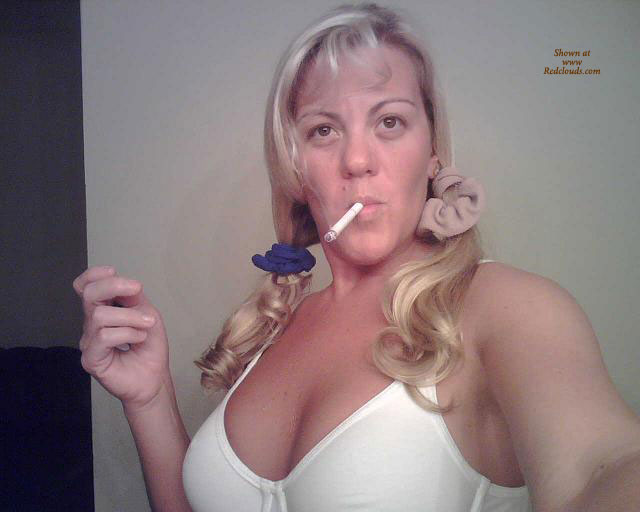 Pic #1 Vicki, Smoking Hot