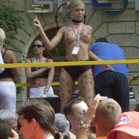 Pic #1 Blonde Street Dancer Girl