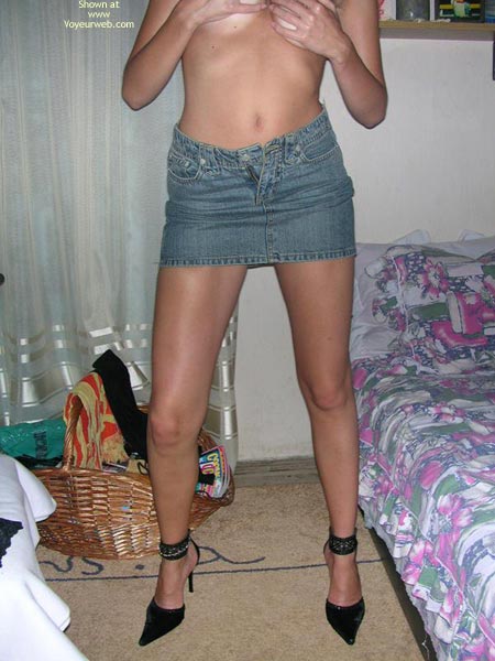 Pic #1Ex Girlfriend Is Back For More