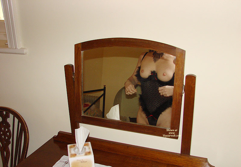 Pic #1Aussielouise - Mirror