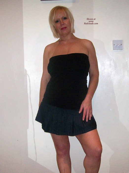 Pic #1Yorklass Back With A Bang