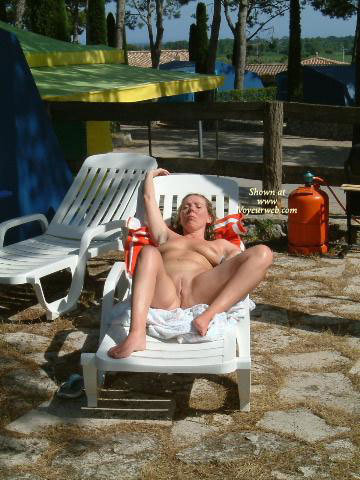 Pic #1 Neighbour Sunning