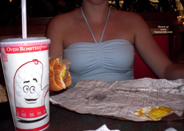 Pic #1Couture Wife 23 Paying A Visit To Oven Mit