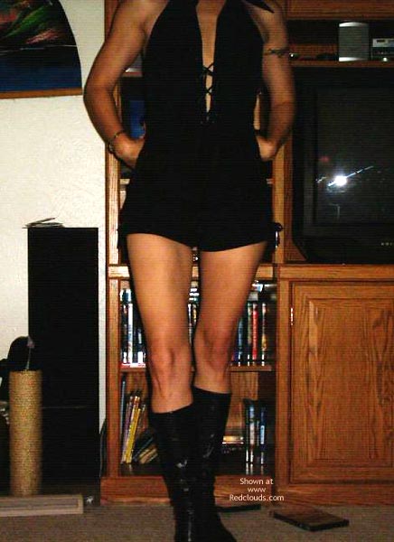 Pic #1First Time Showing Full Frontal