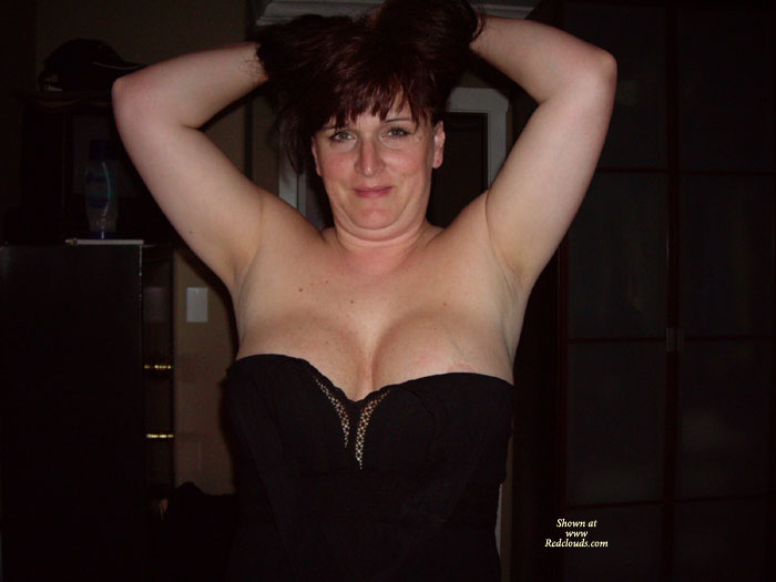 Pic #1Cmate Debut